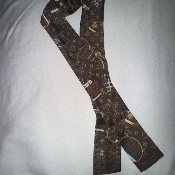 Louis Vuitton RARE logomania silk BANDEAU - Picture 6 of 7